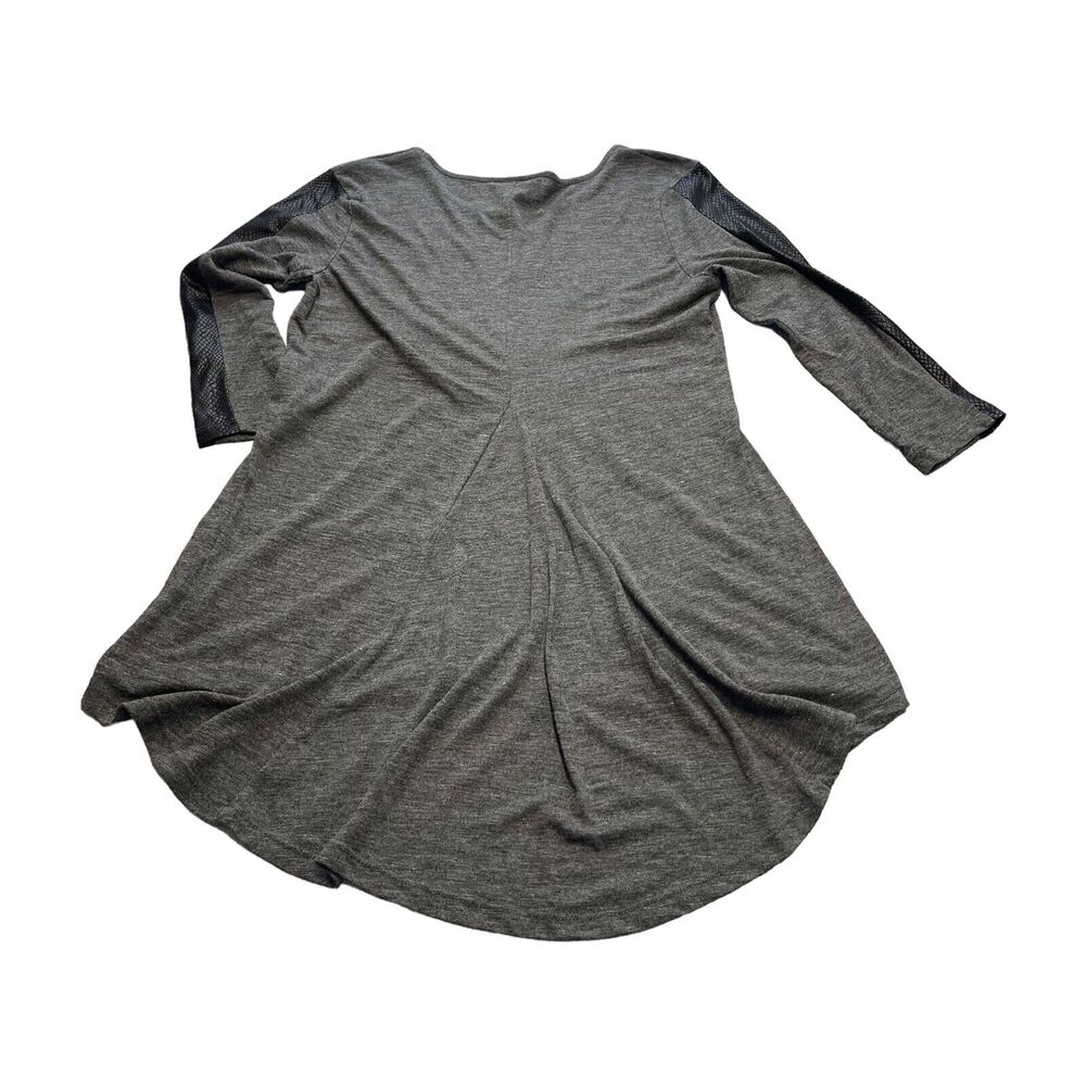 Style&co Blouse Top Womens Medium Petite Gray Polyester Snakeskin High-Low Hem - Picture 2 of 8